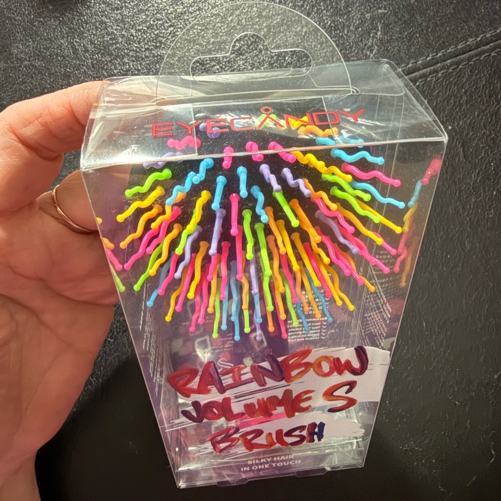 EYE-CANDY Rainbow Volume Brush New sealed box - Silky hair in one touch